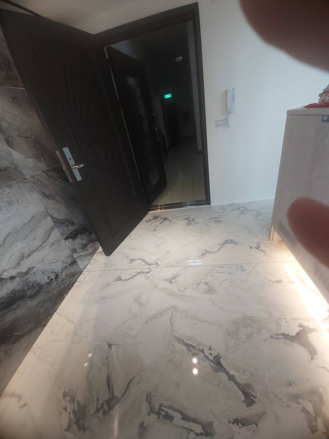 薄板施工專家-客廳地