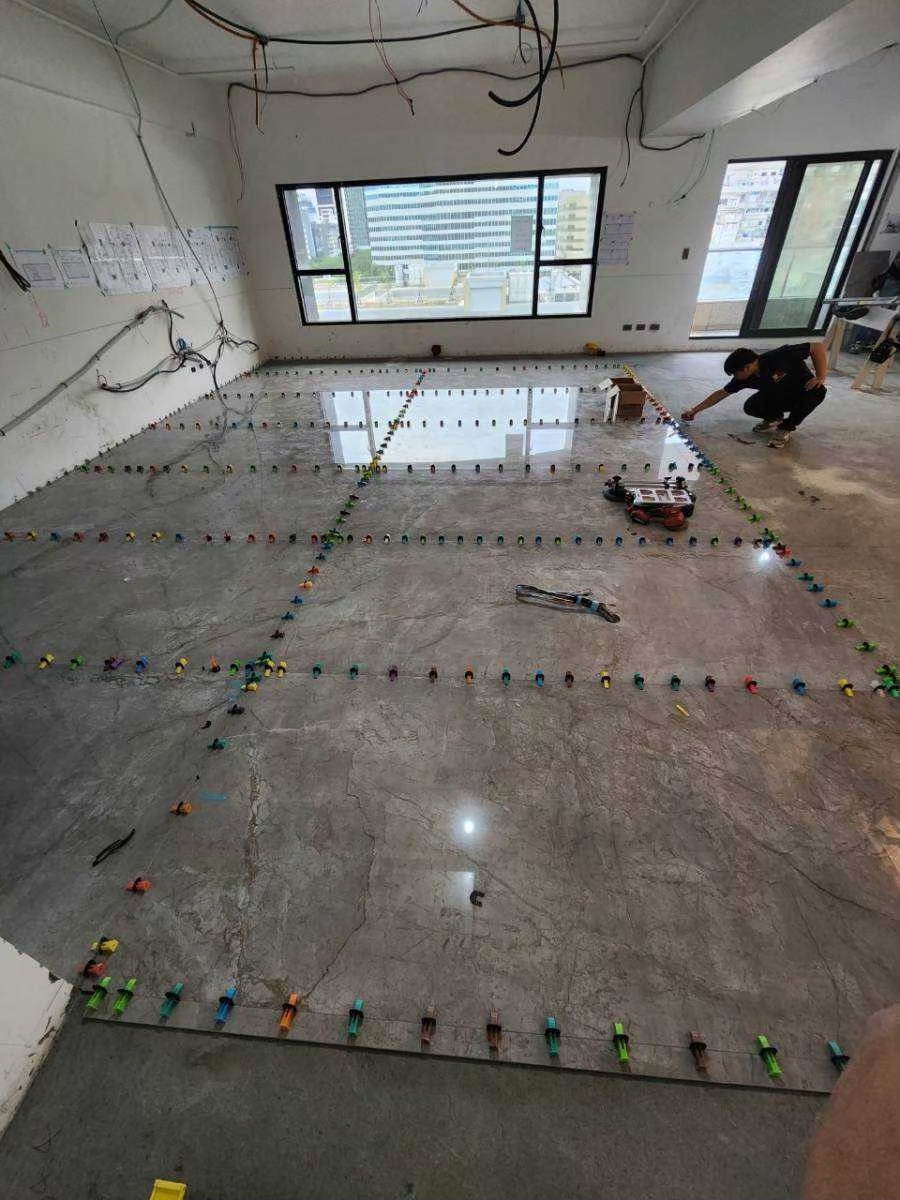 薄板施工專家-客廳地