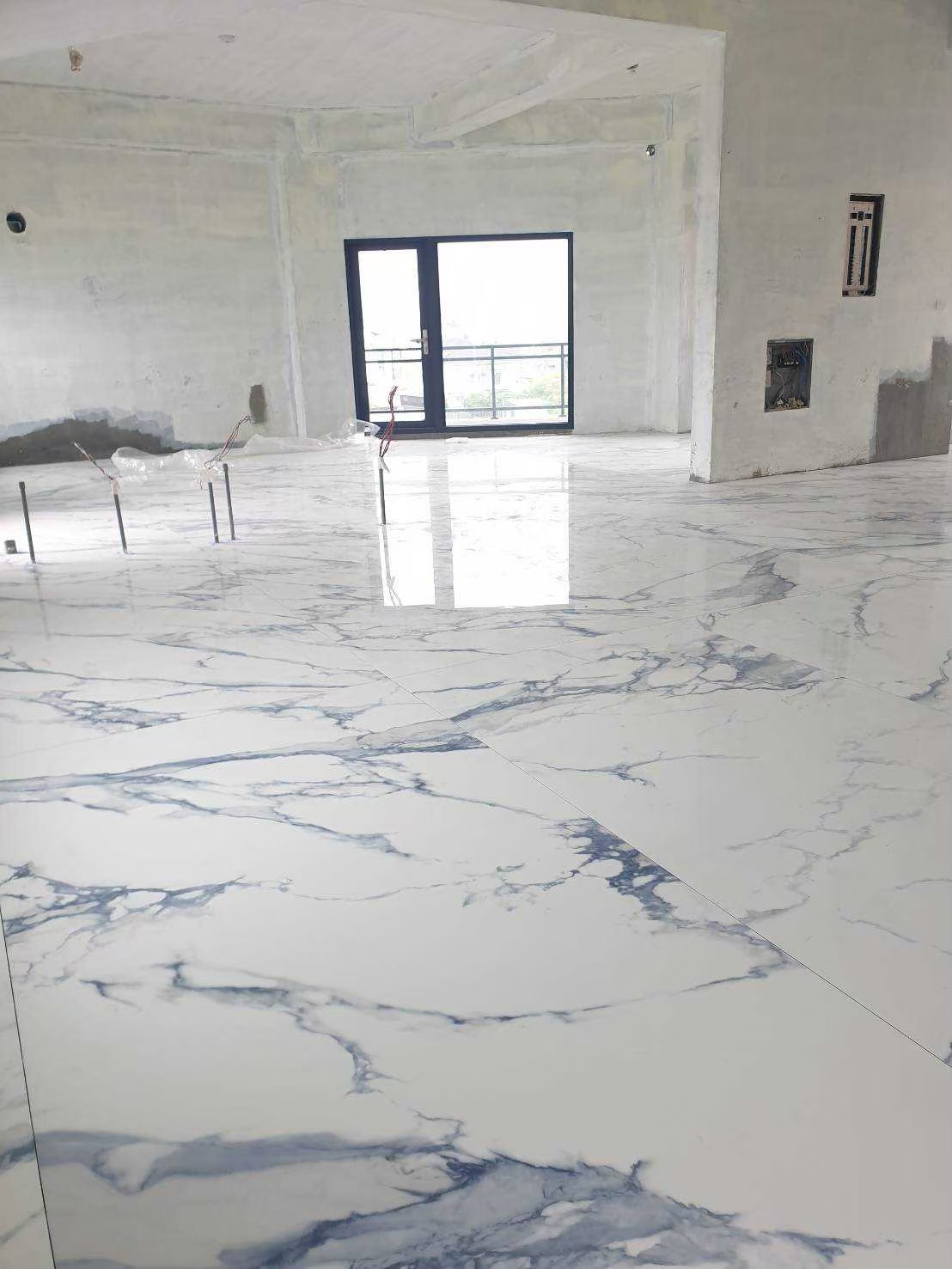 薄板施工專家-客廳地