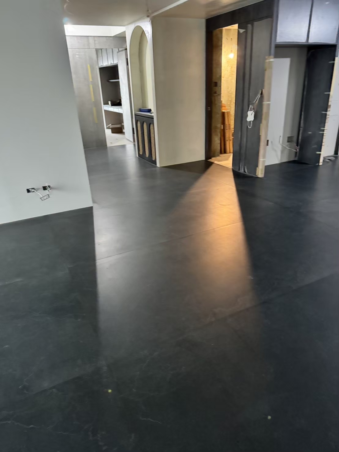 薄板施工專家-客廳地