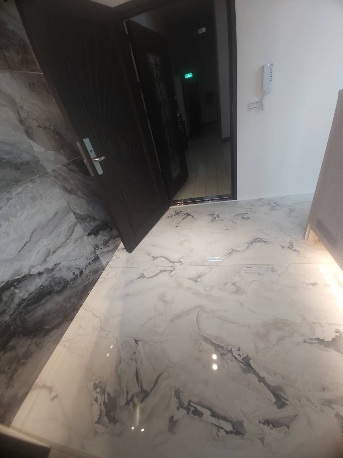 薄板施工專家-客廳地