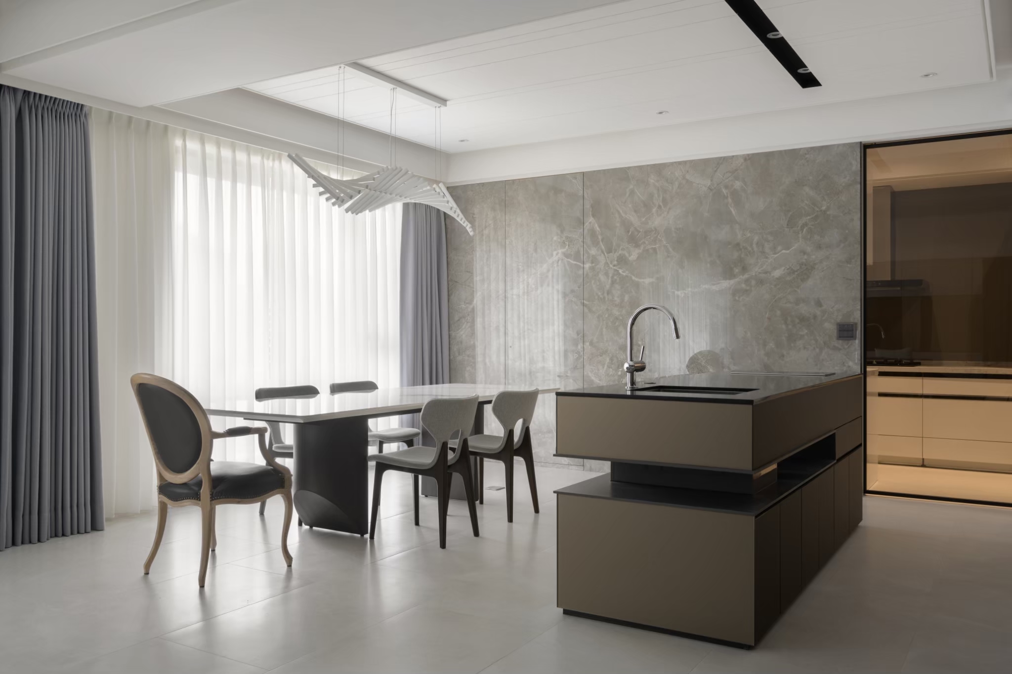 薄板施工專家-隱藏門