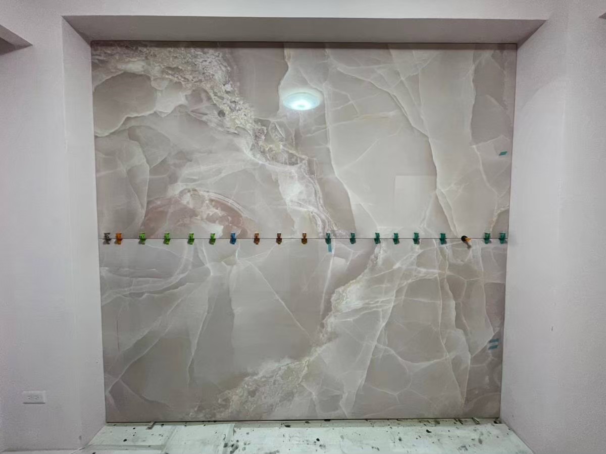 薄板施工專家-沙發背牆