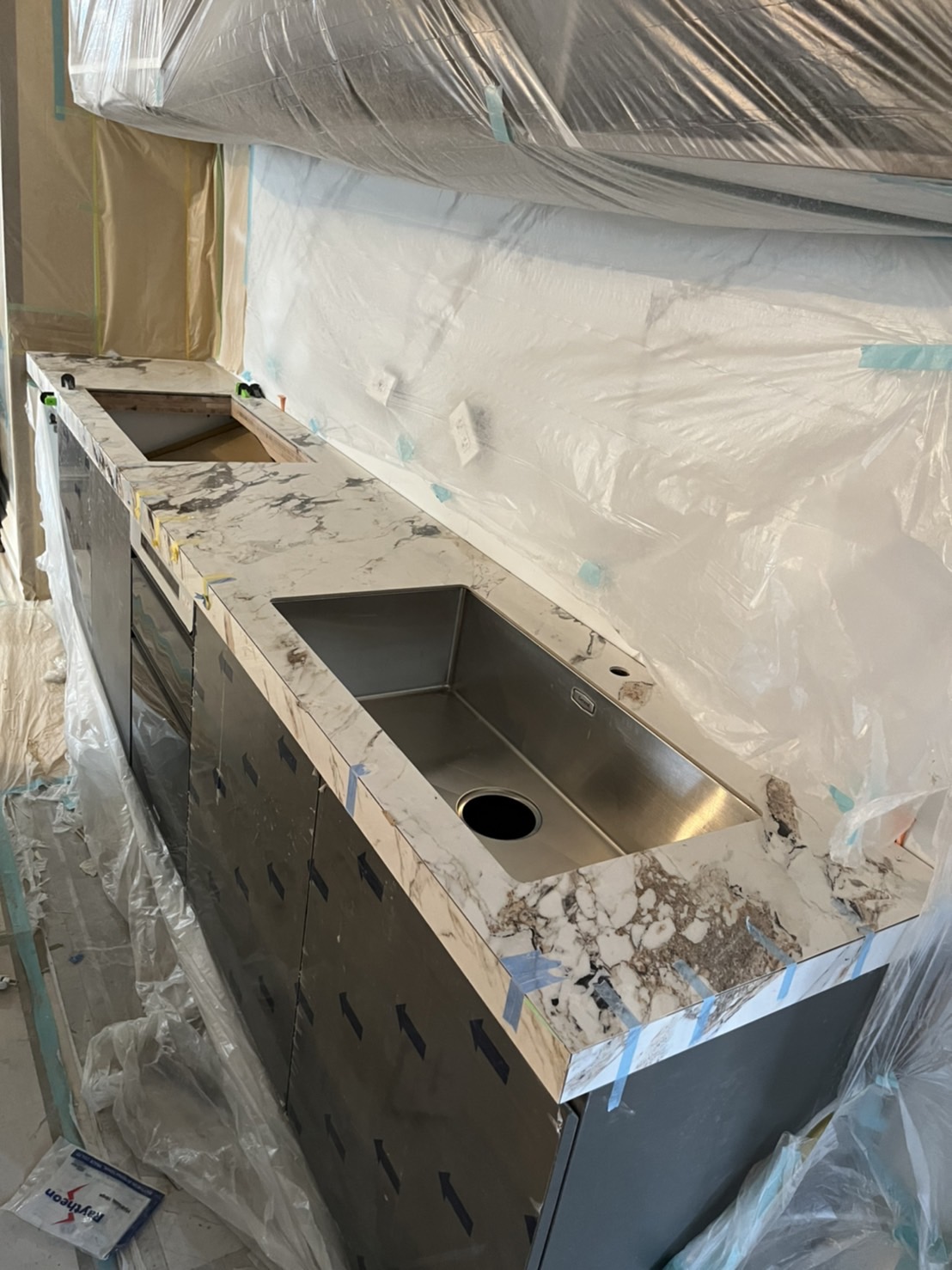 薄板施工專家-水槽現場開孔