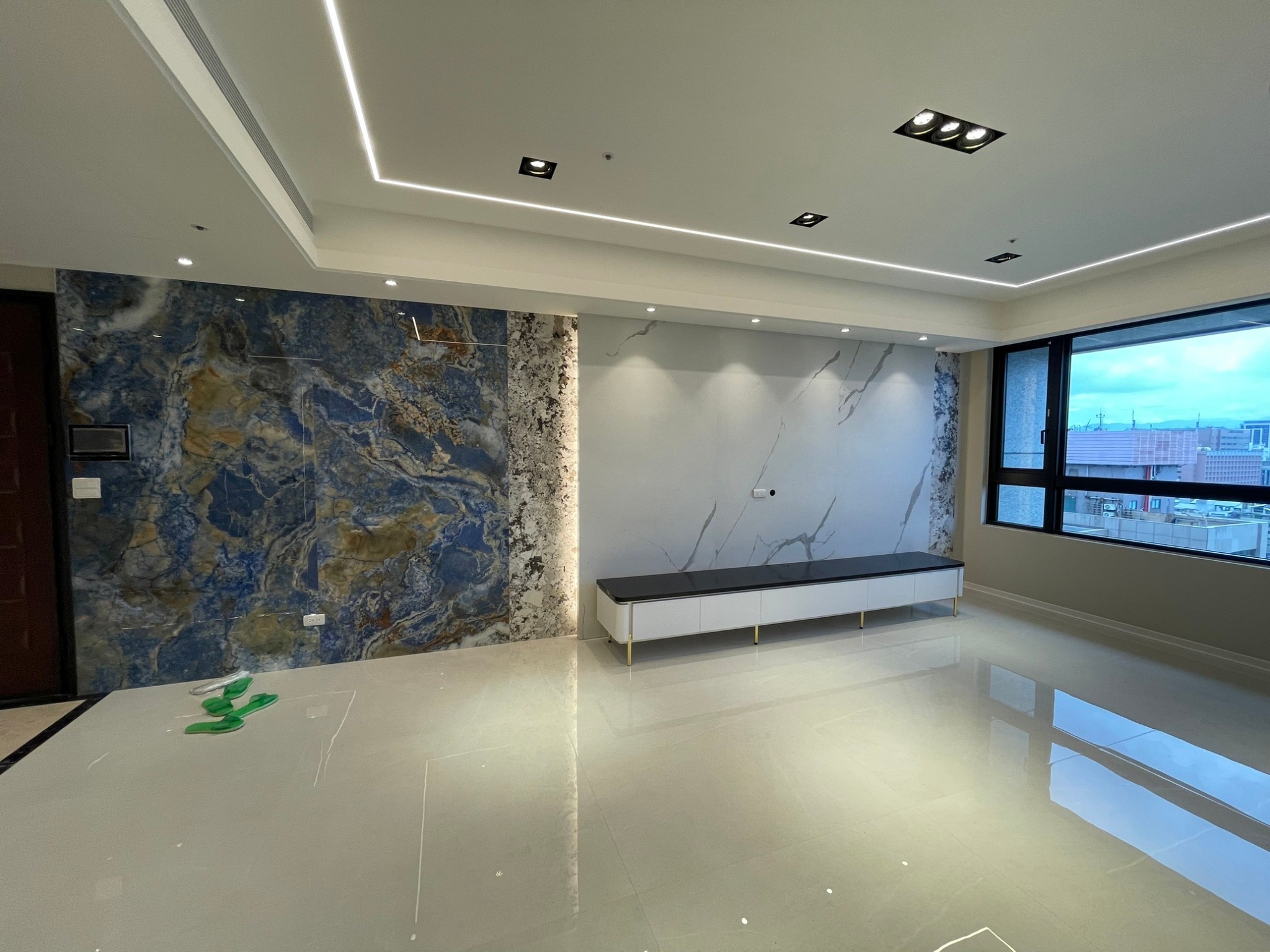 薄板施工專家-電視牆