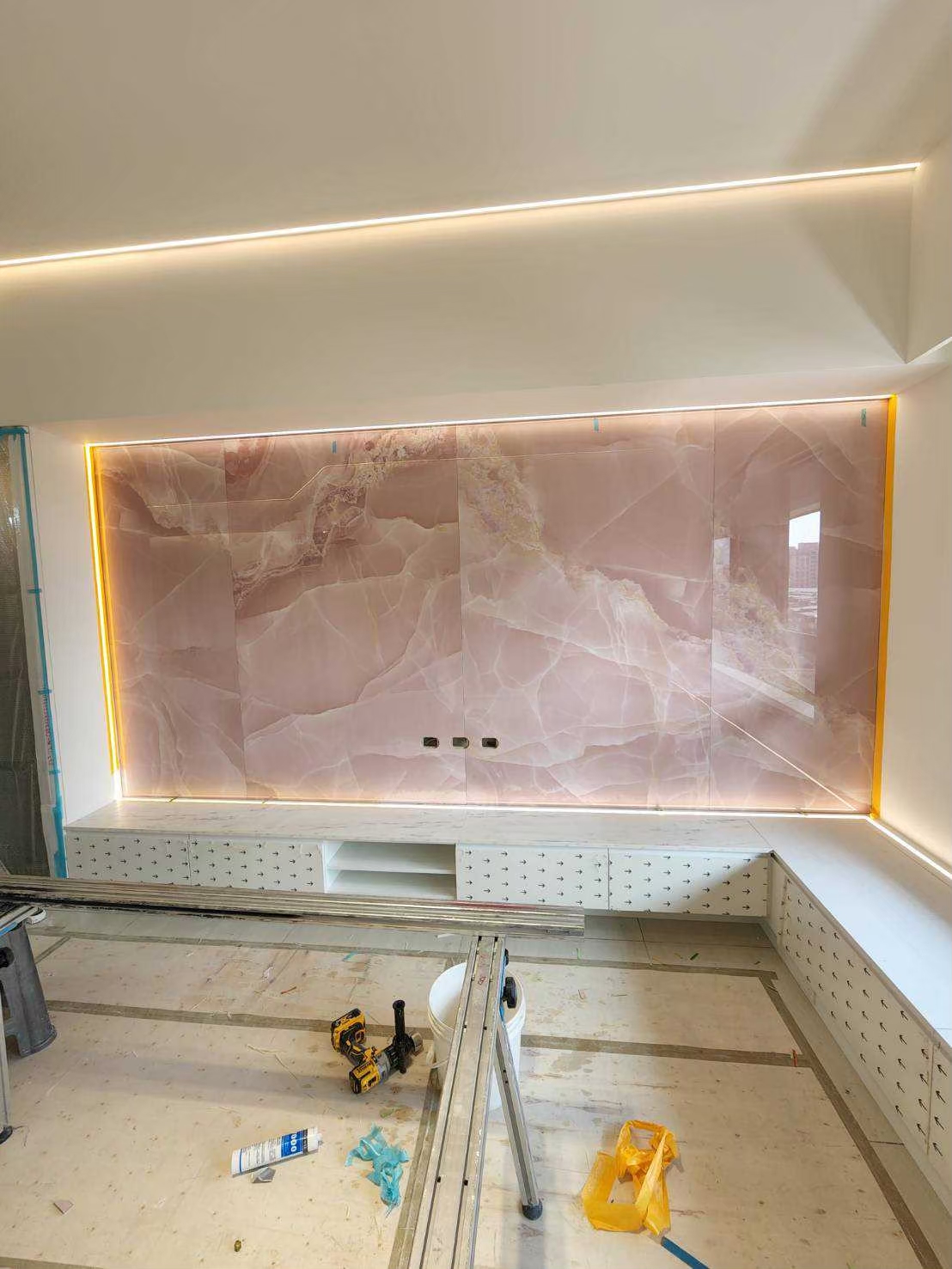 薄板施工專家-電視牆