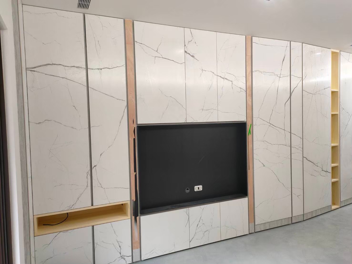 薄板施工專家-電視牆