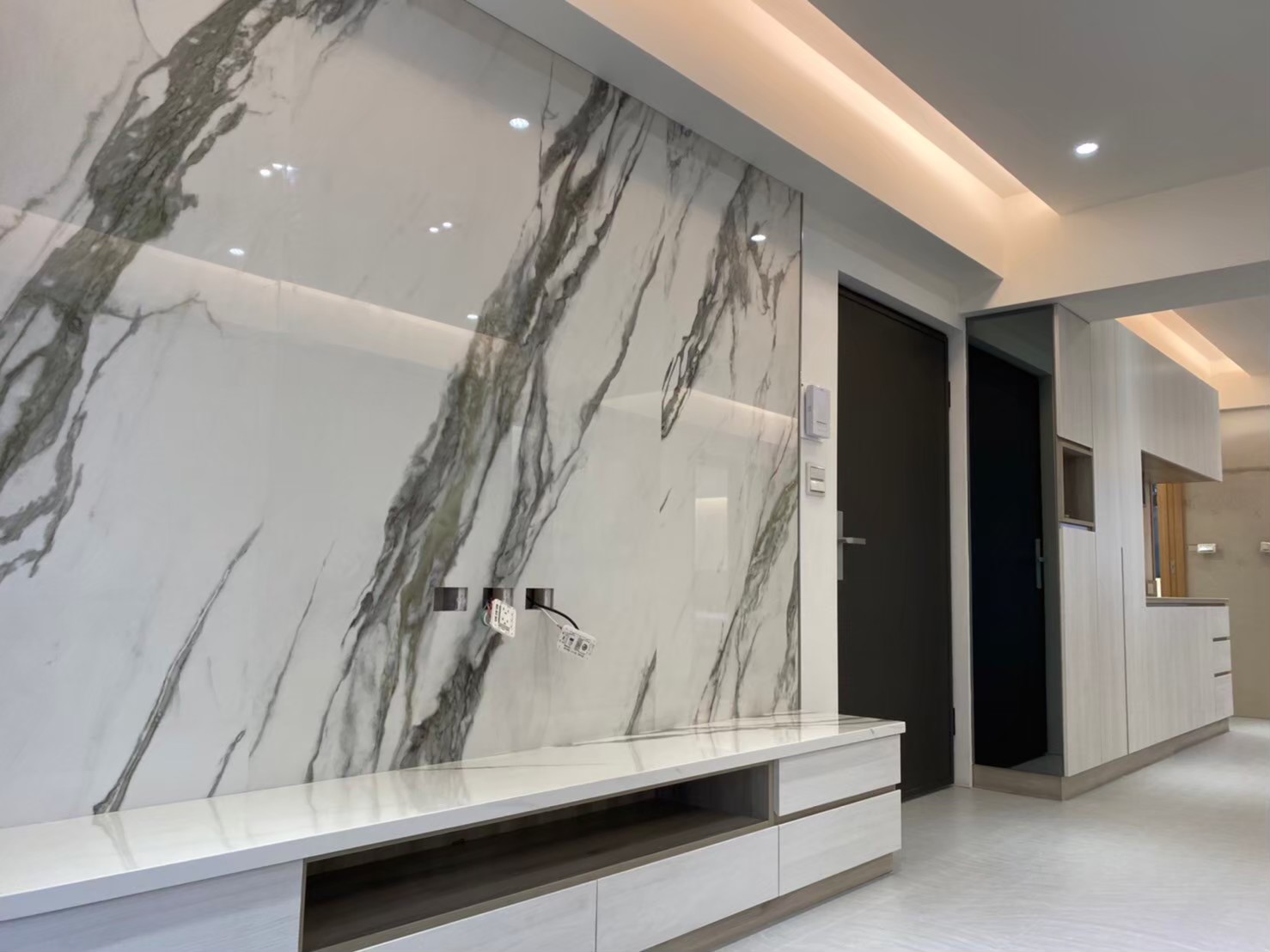 薄板施工專家-電視牆