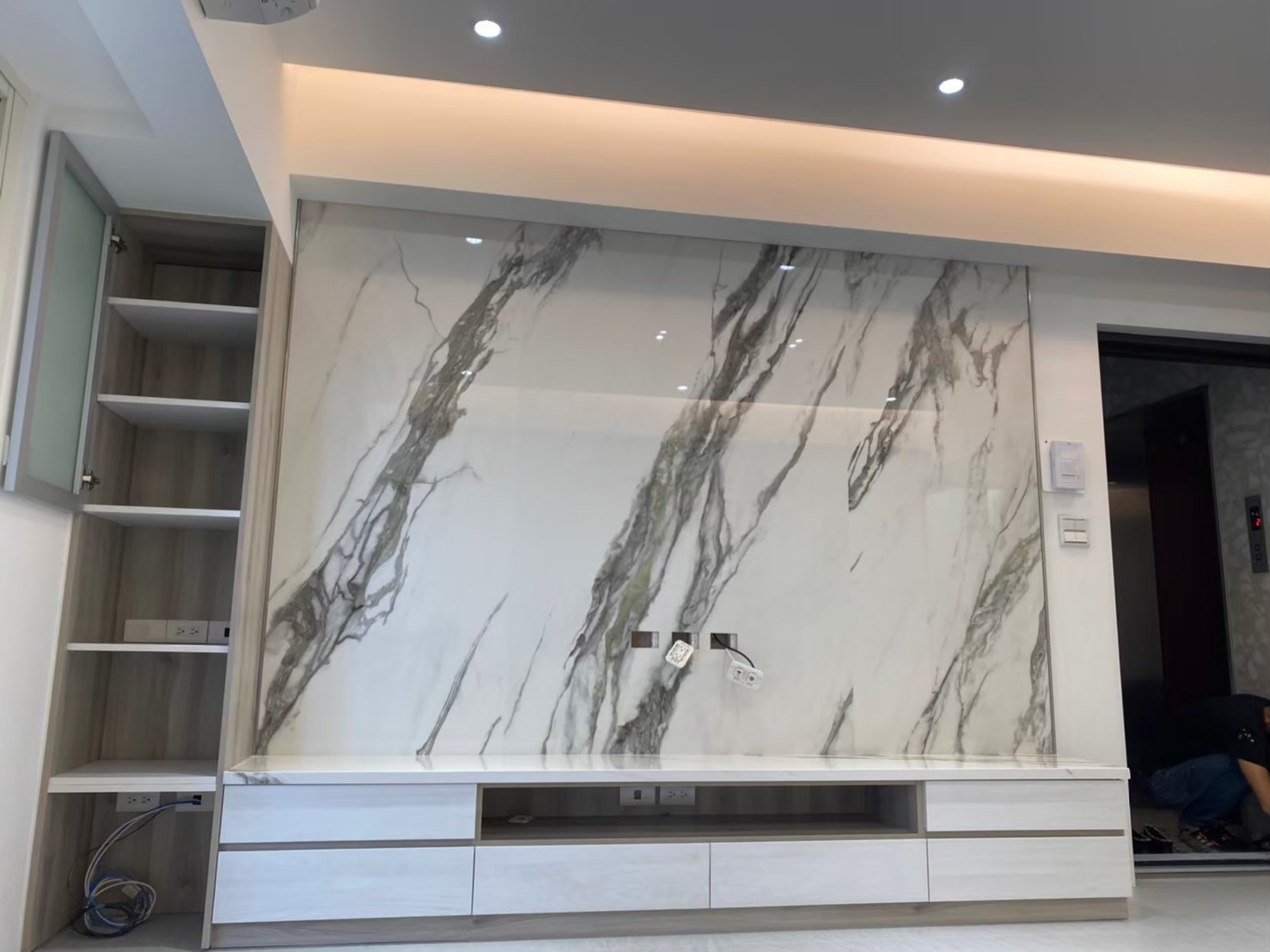 薄板施工專家-電視牆