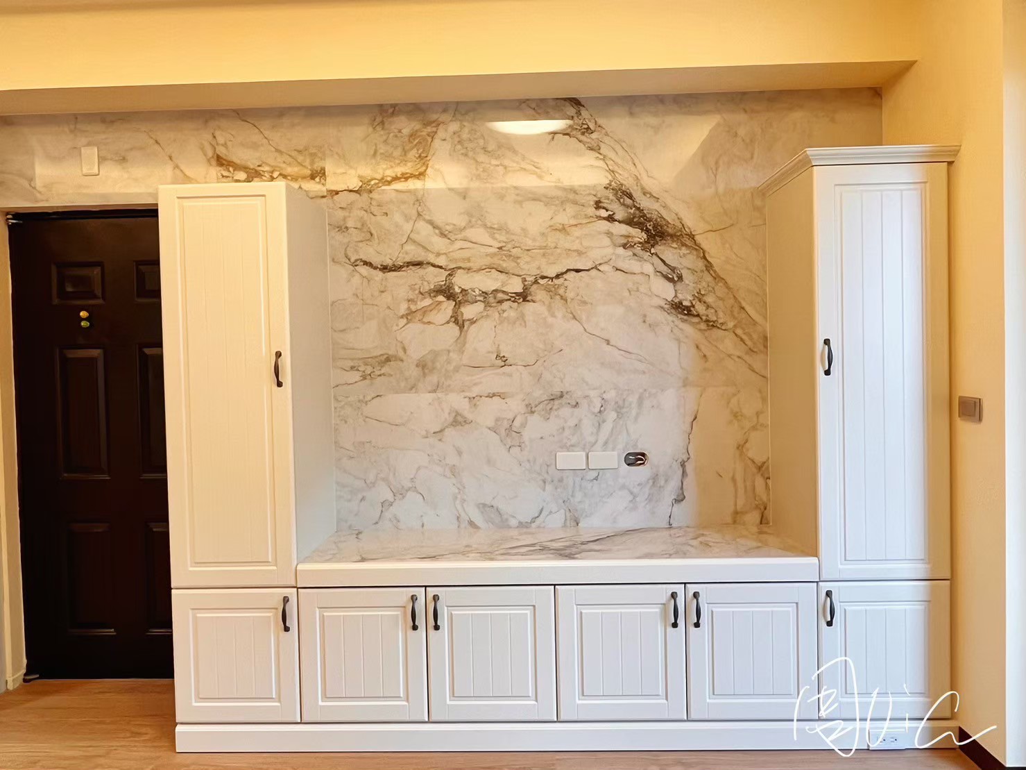 薄板施工專家-電視牆