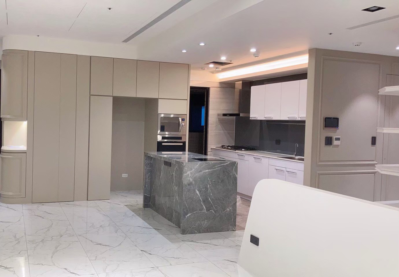 薄板施工專家-中島檯面