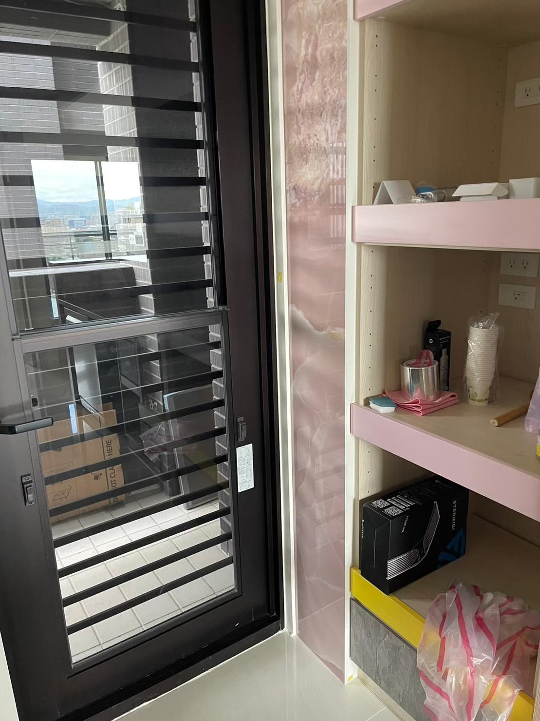 薄板施工專家-書桌櫃體